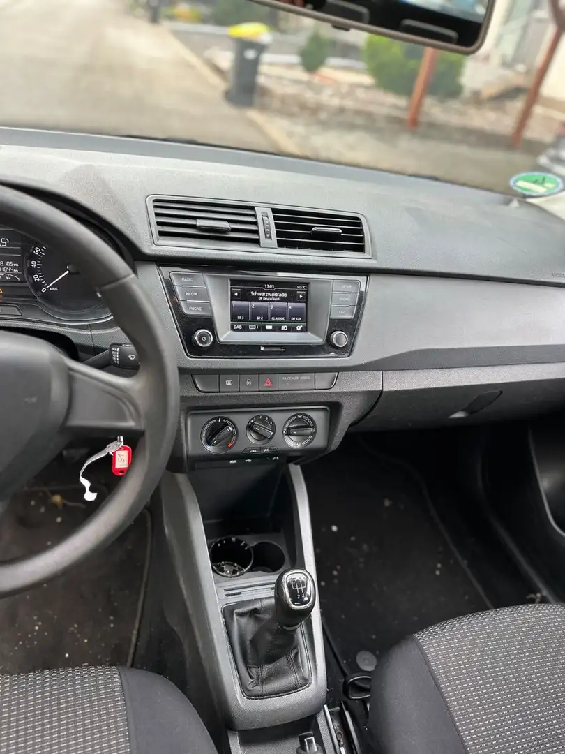 Skoda Fabia Combi Cool Edition TÜV 01/2026 Beige - 2