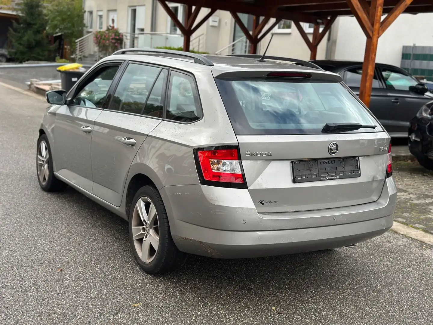 Skoda Fabia Combi Cool Edition TÜV 01/2026 Beige - 1
