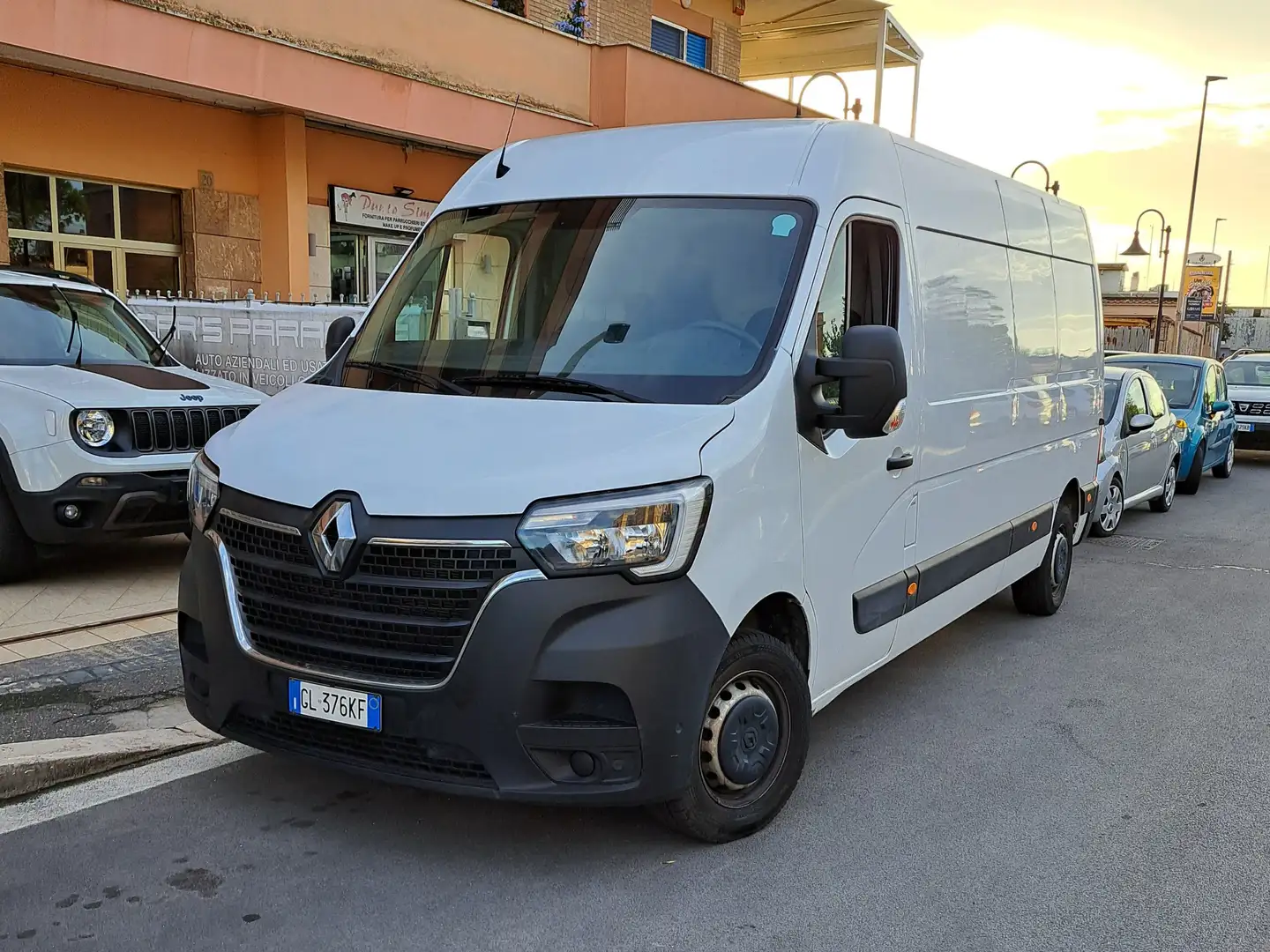 Renault Master Blanc - 1