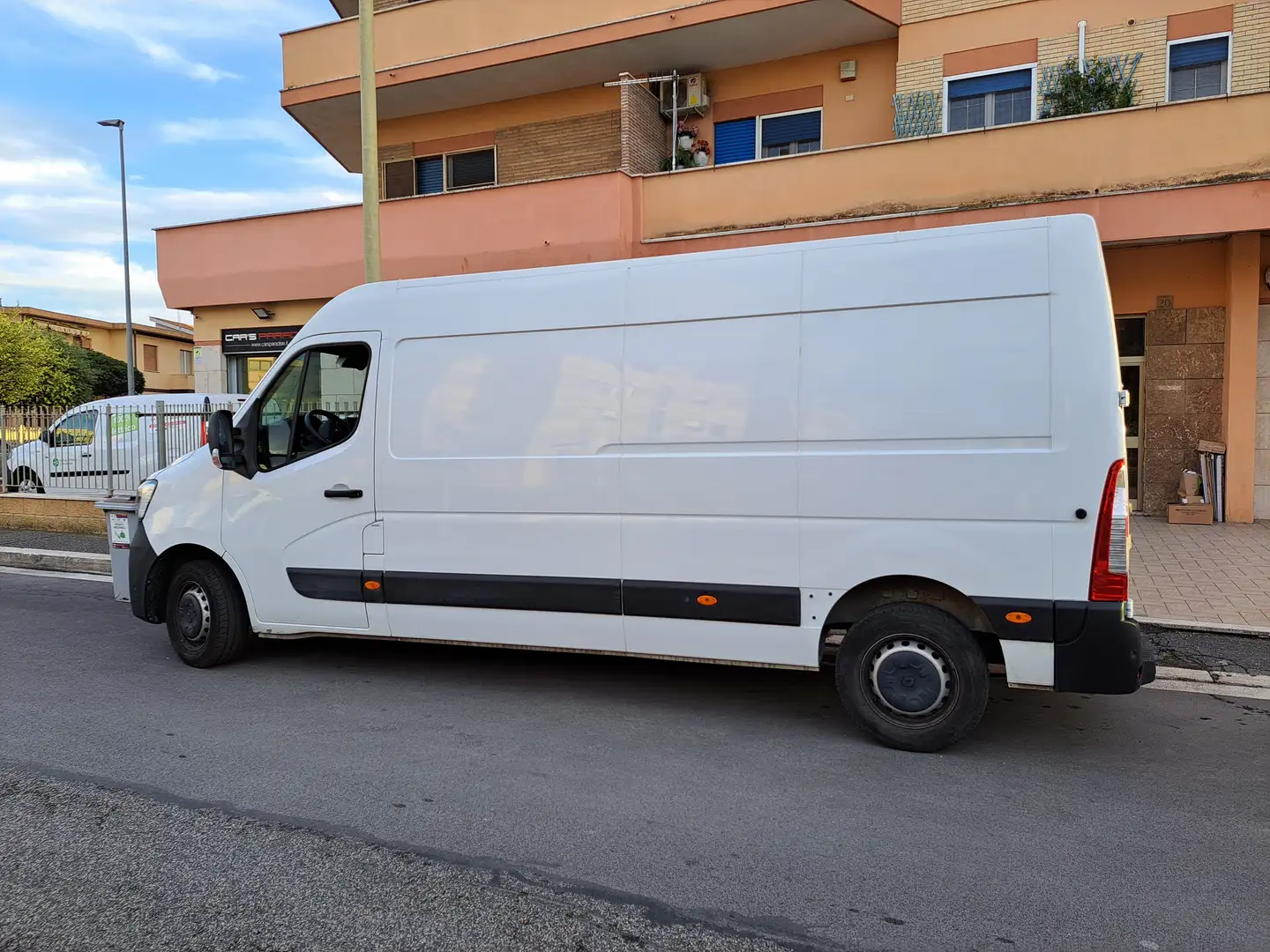 Renault Master Blanc - 2