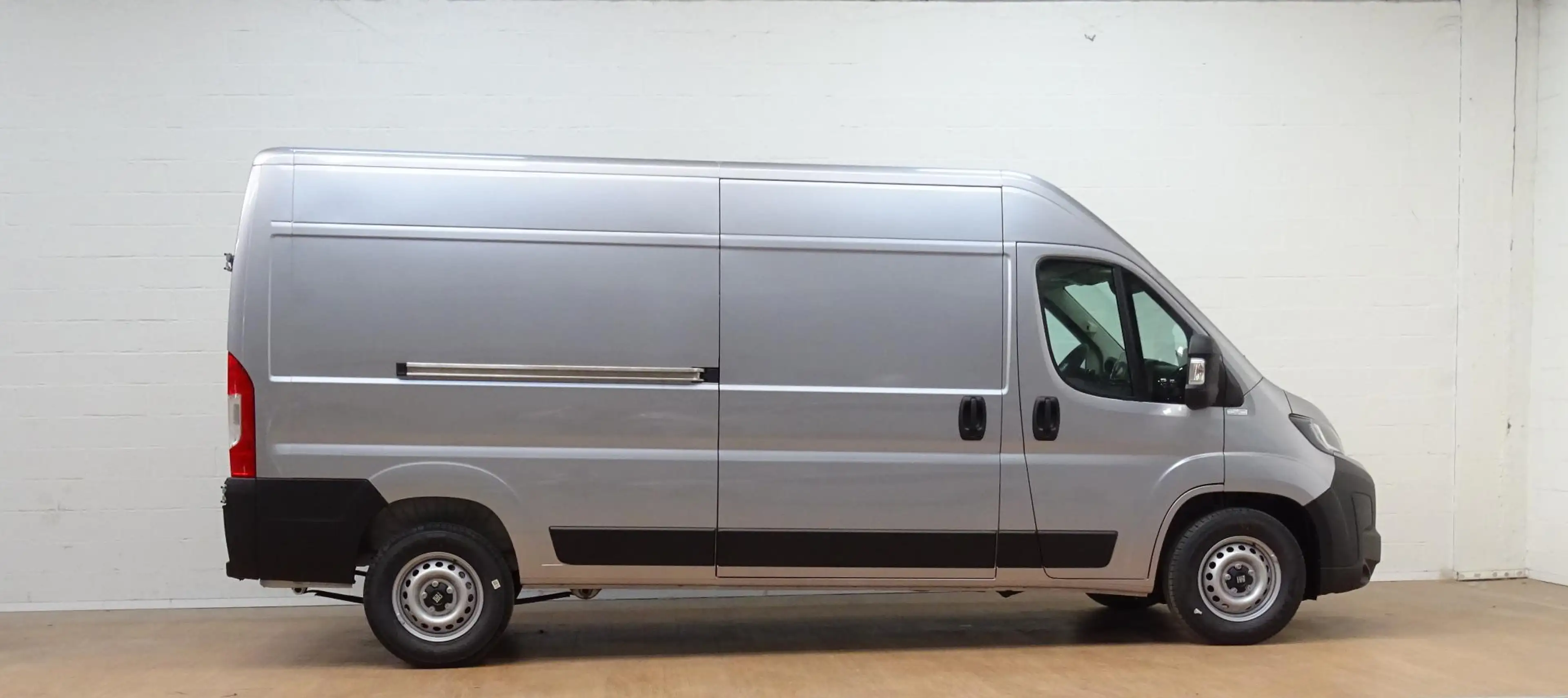 Fiat Ducato 2.2 BlueHDI 180 Maxi L3-H2 35 AT8 — photo 2