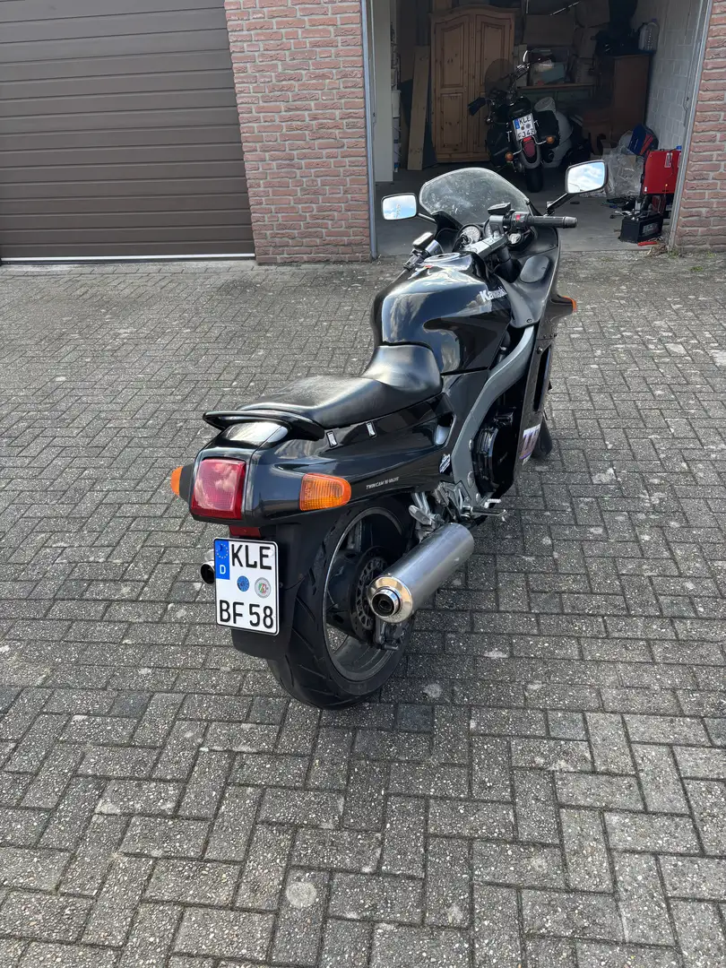 Kawasaki ZZR 1100 voll verkleidet - 2