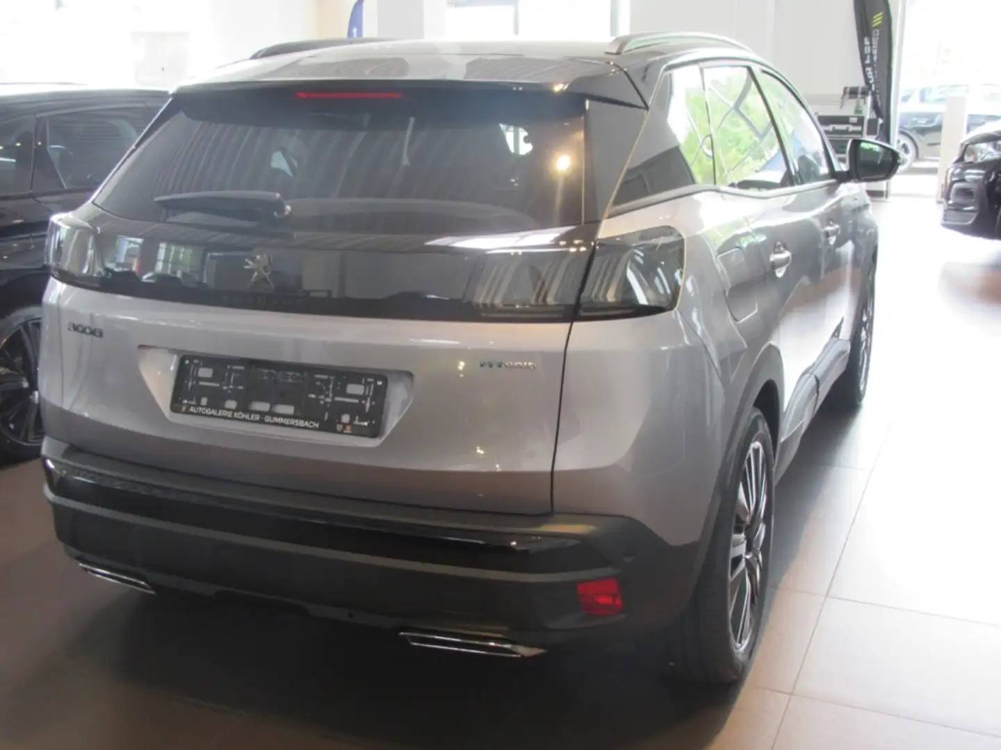 Peugeot 3008 GT PHEV 225 e-EAT8 Navi  Soundsystem LED Grijs - 2