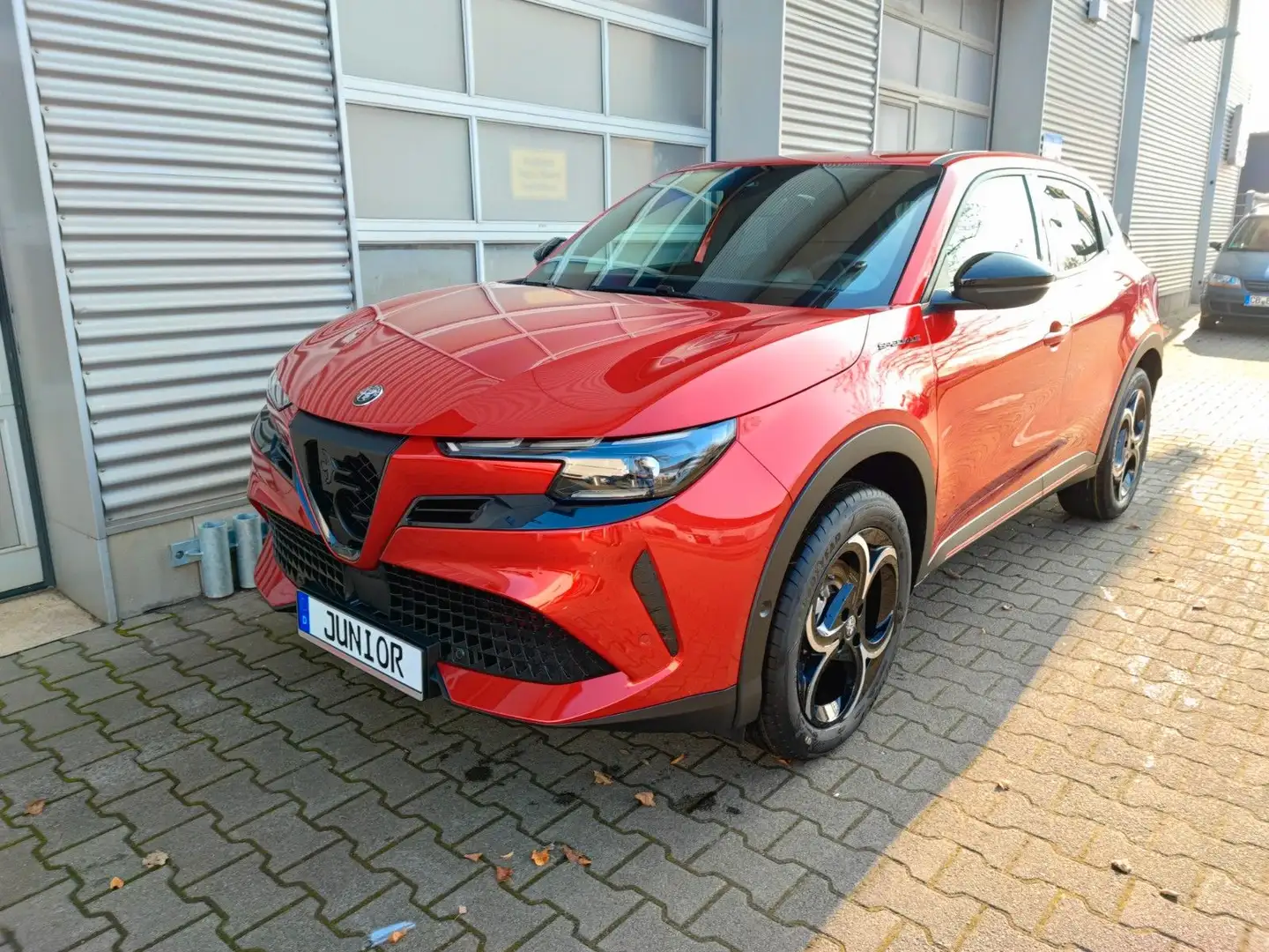 Alfa Romeo Junior 1.2 MHEV VGT 100kW Speciale Rot - 1