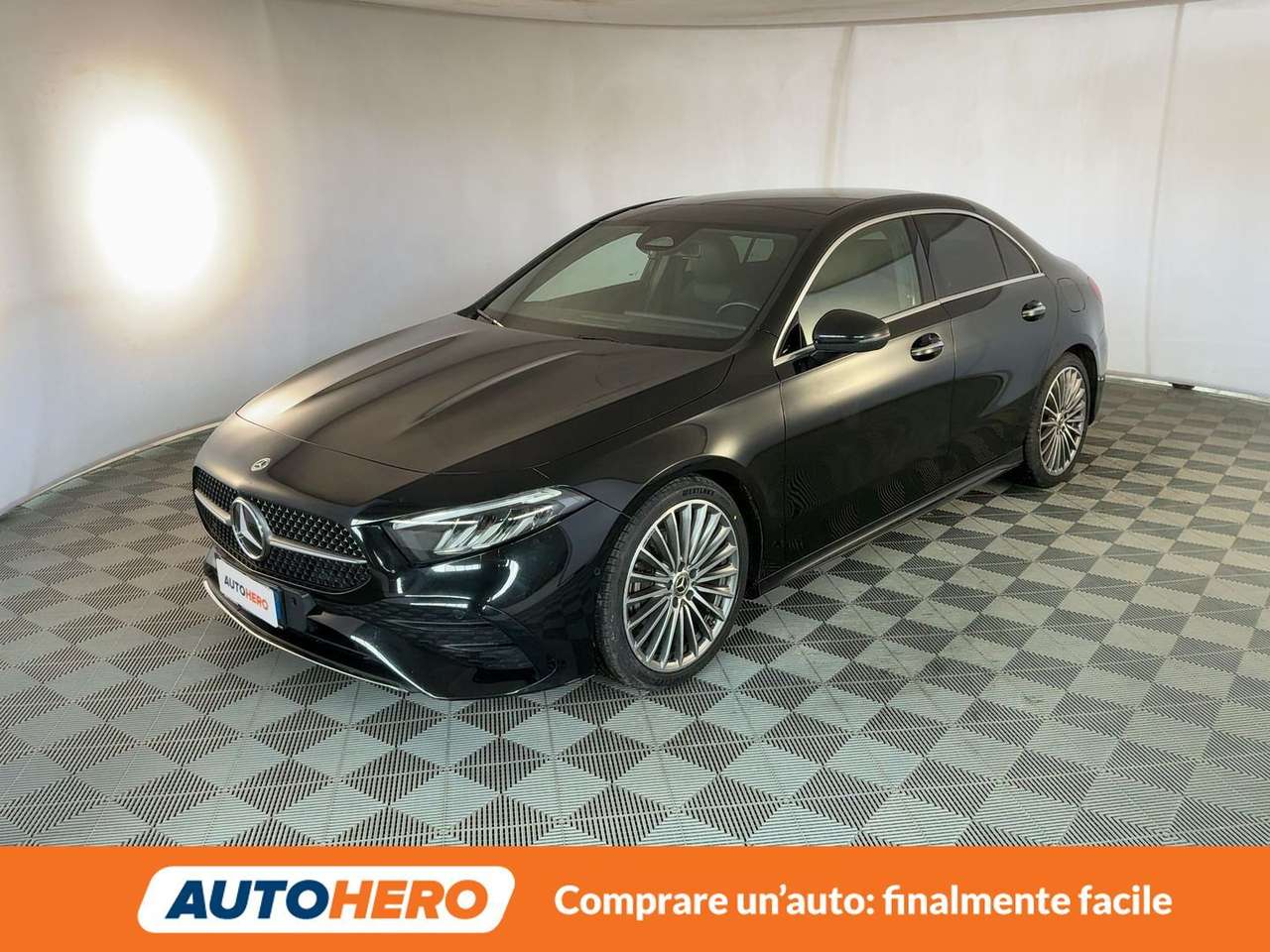 Mercedes-Benz A 180 A 180 d Premium AMG Line Automatic