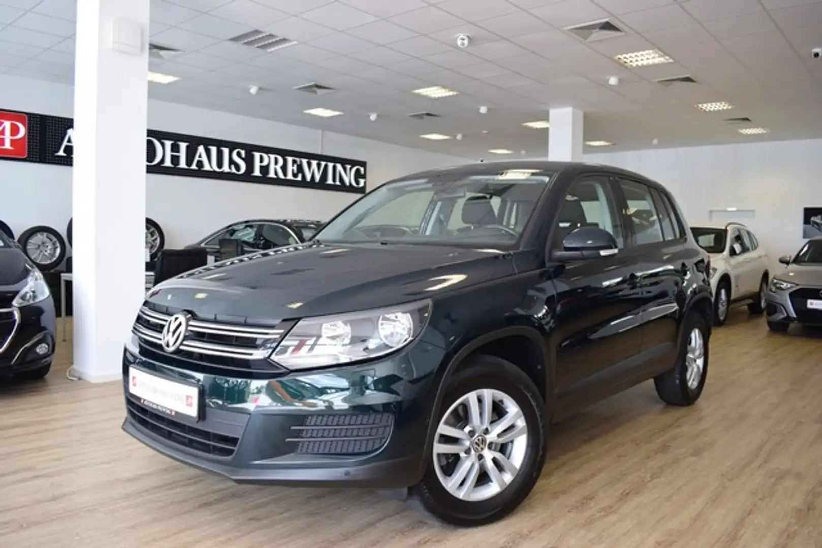 Volkswagen Tiguan 2,0 TDI 4M/ NAVI/ 1.HAND/ VW-SCHECKHEFT - 1