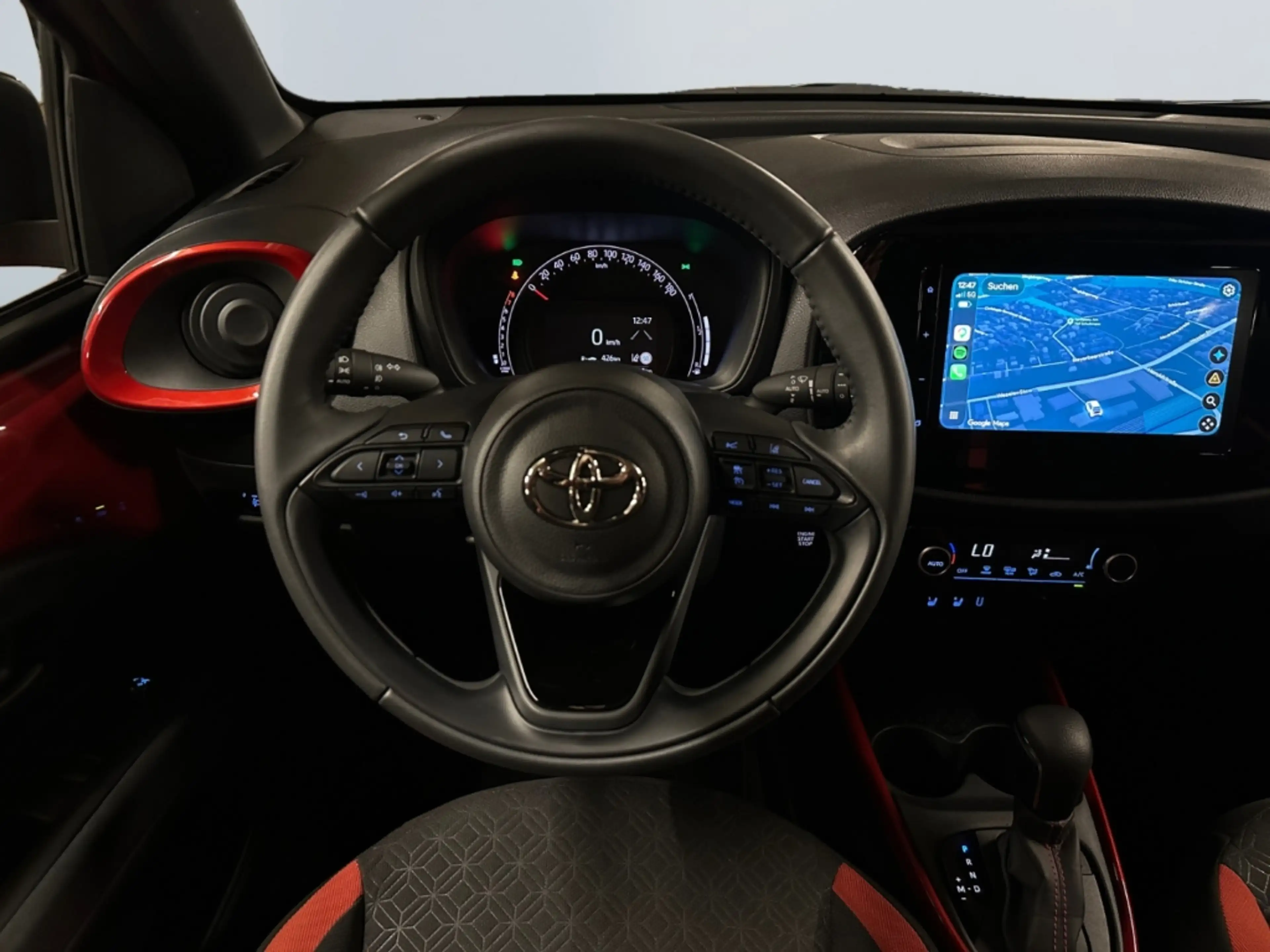 Toyota Aygo X S-CVT Air Team D *LED*Faltdach*ACC*CAM*SHZ* — photo 12