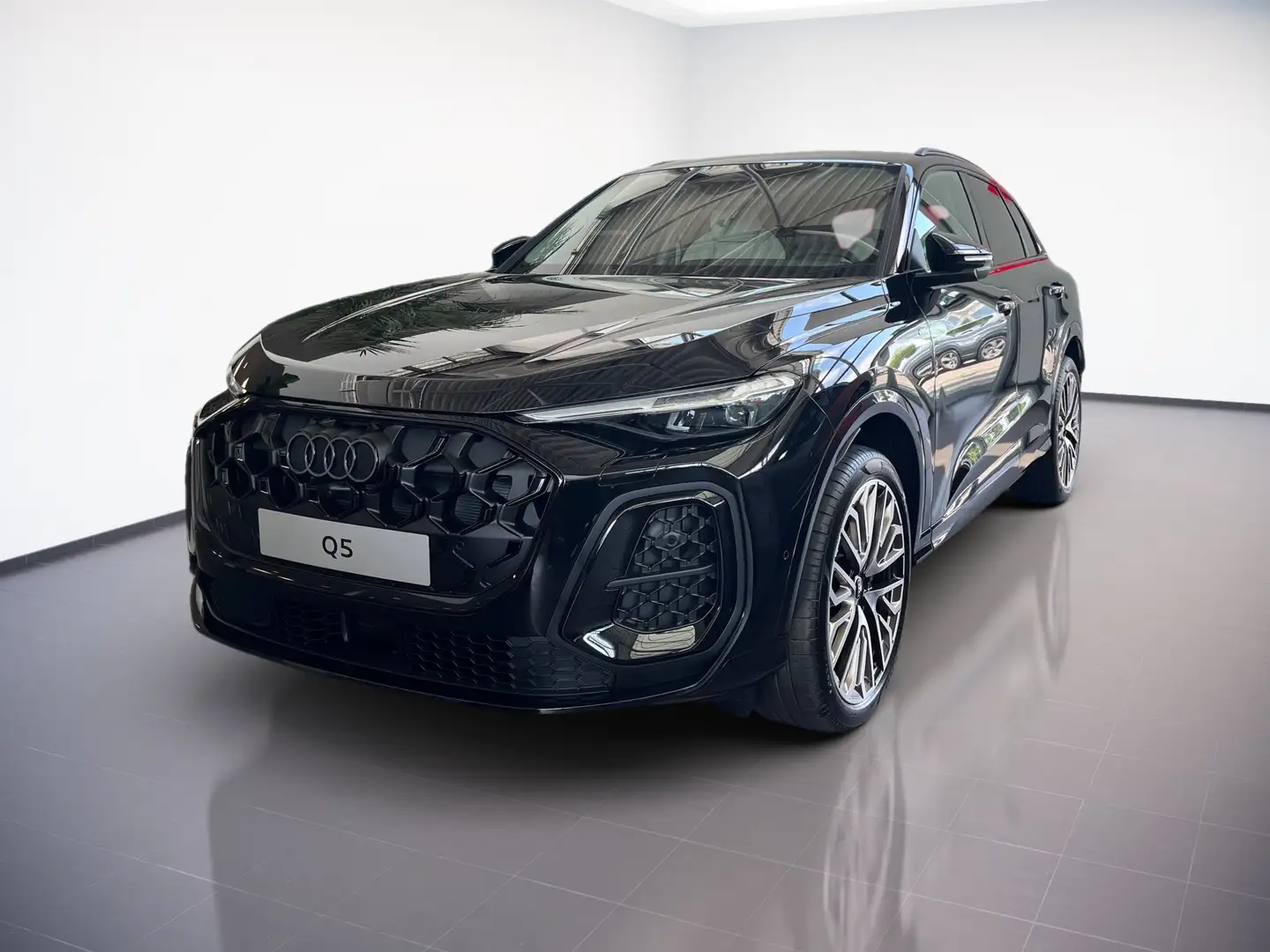 Audi Q5 SUV TDI quattro S tronic 204PS. AHK. PANO. MMI.TEC Schwarz - 2