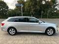 Skoda Superb Combi Ambition 1HAND/8FACH/NAVI Plateado - thumbnail 5