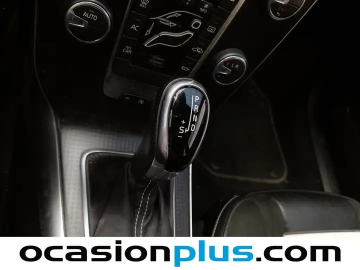 Volvo S40 2018, foto 5