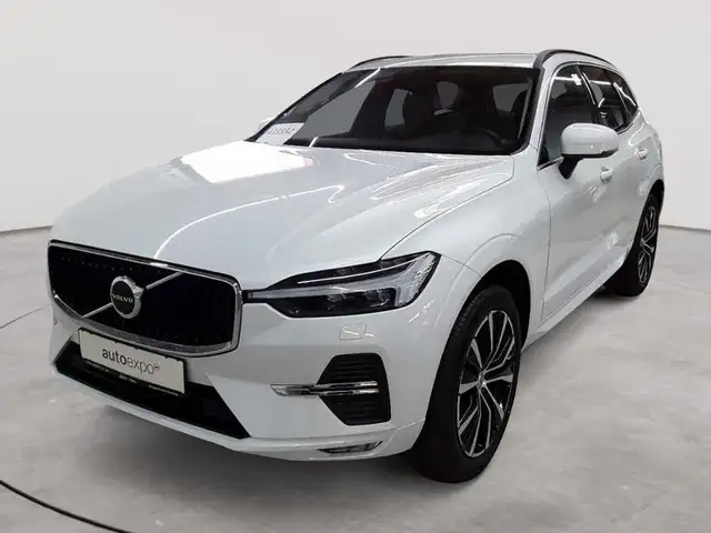 Volvo XC60 view 2