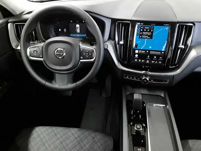 Volvo XC60 view 10