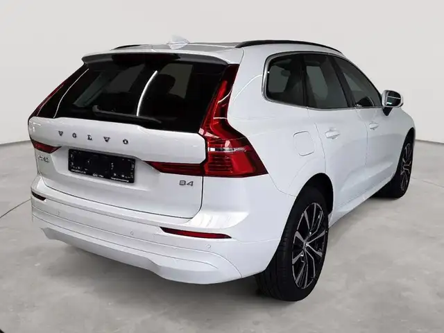 Volvo XC60 view 4