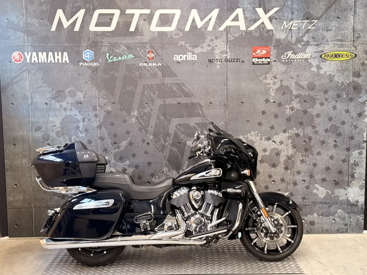 Indian Roadmaster Blu/Azzurro - 1