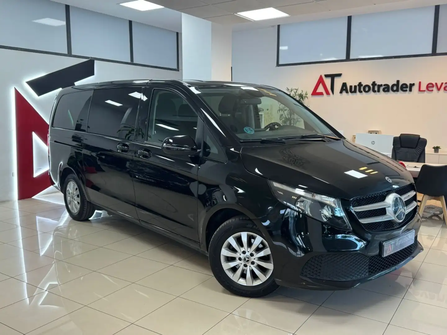 Mercedes-Benz V 220 220d Compacto Noir - 1