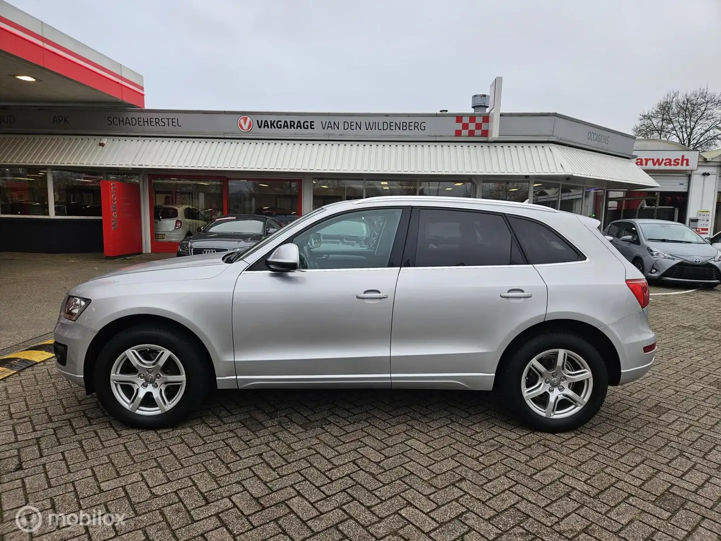 Audi Q5 3.2 FSI quattro Gris - 2
