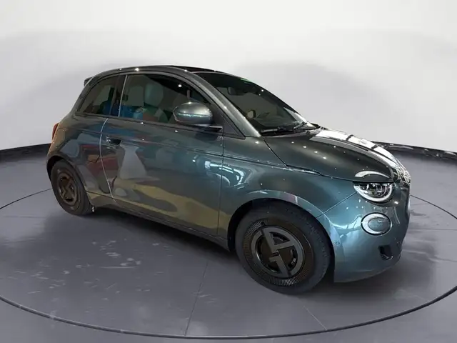 Fiat 500 500e Berlina 500e - Giorgio Armani 320 Berlina