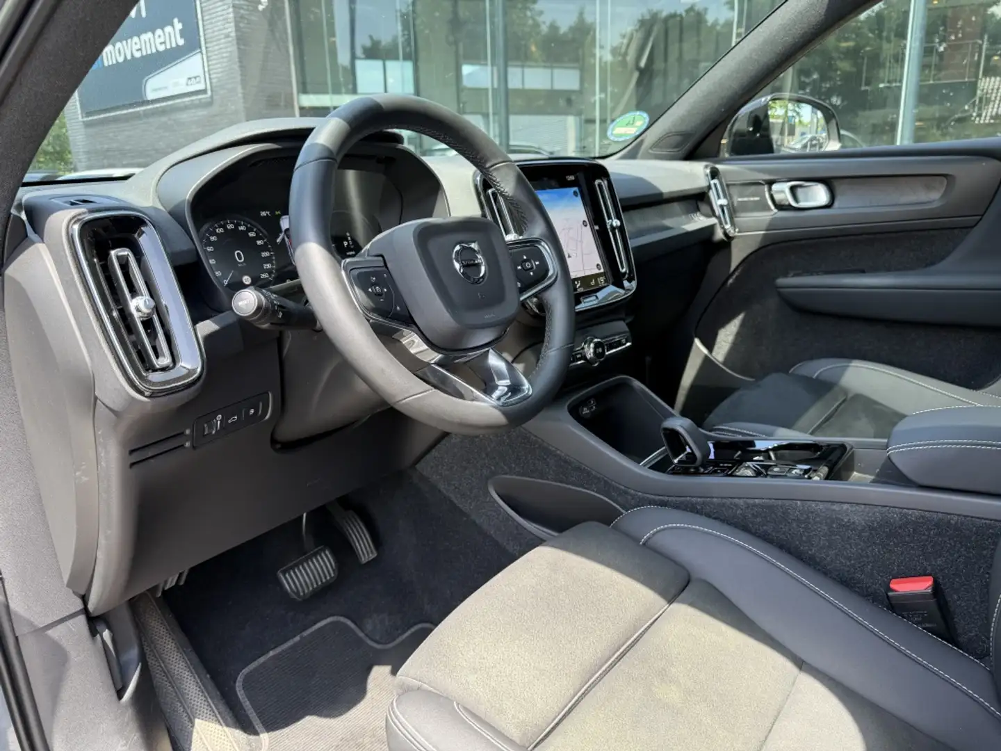 Volvo XC40 1.5 T5 Plug-in hybrid Ultimate Dark 262PK! | Panor Grijs - 2