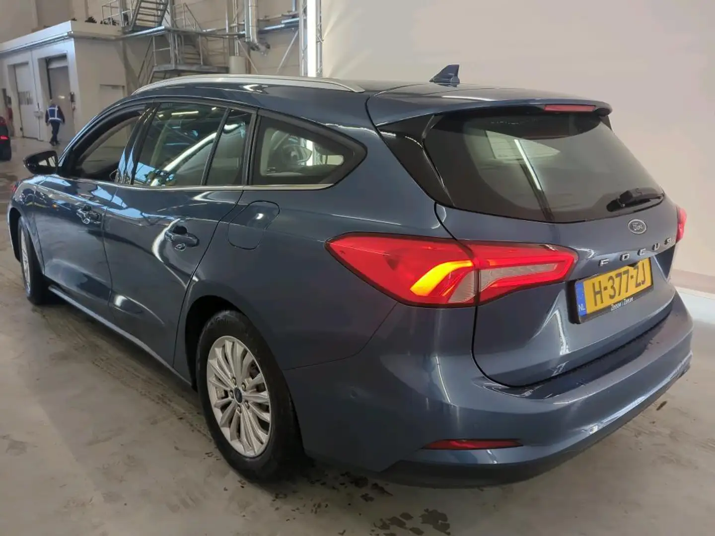 Ford Focus Wagon 1.0 Titanium Business 1e Eigenaar | NL-Auto Bleu - 2