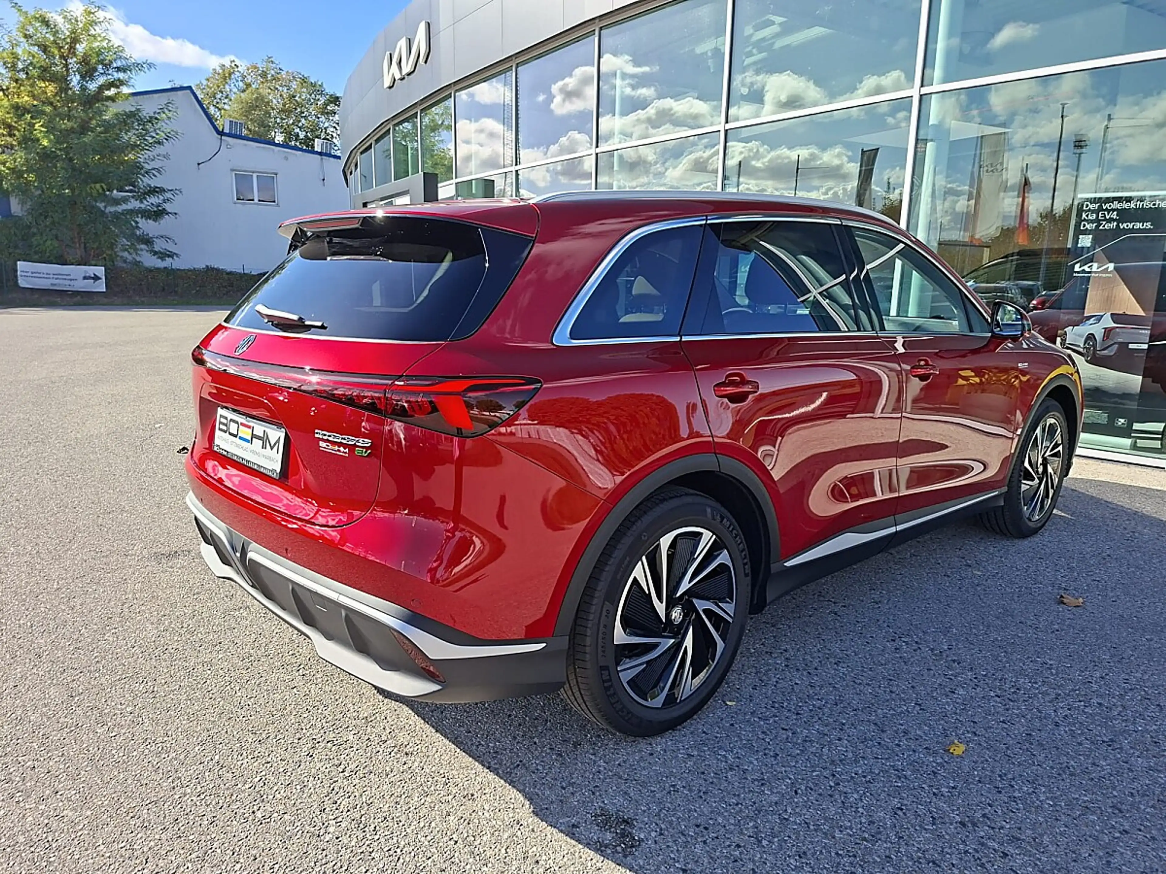 MG Others S6 EV Luxury 77 kWh — photo 5