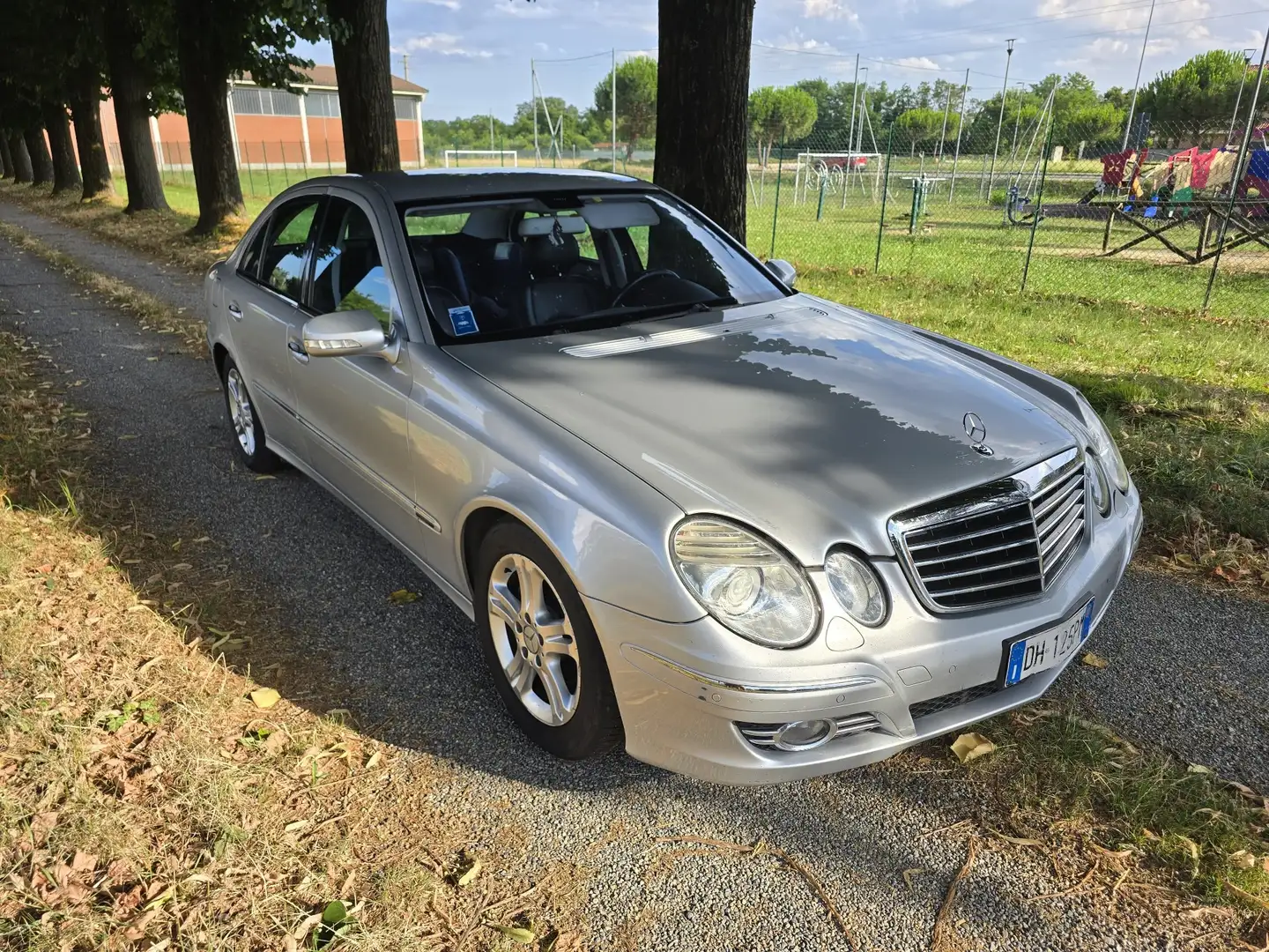 Mercedes-Benz E 220 cdi evo Avantgarde 170cv Argento - 1