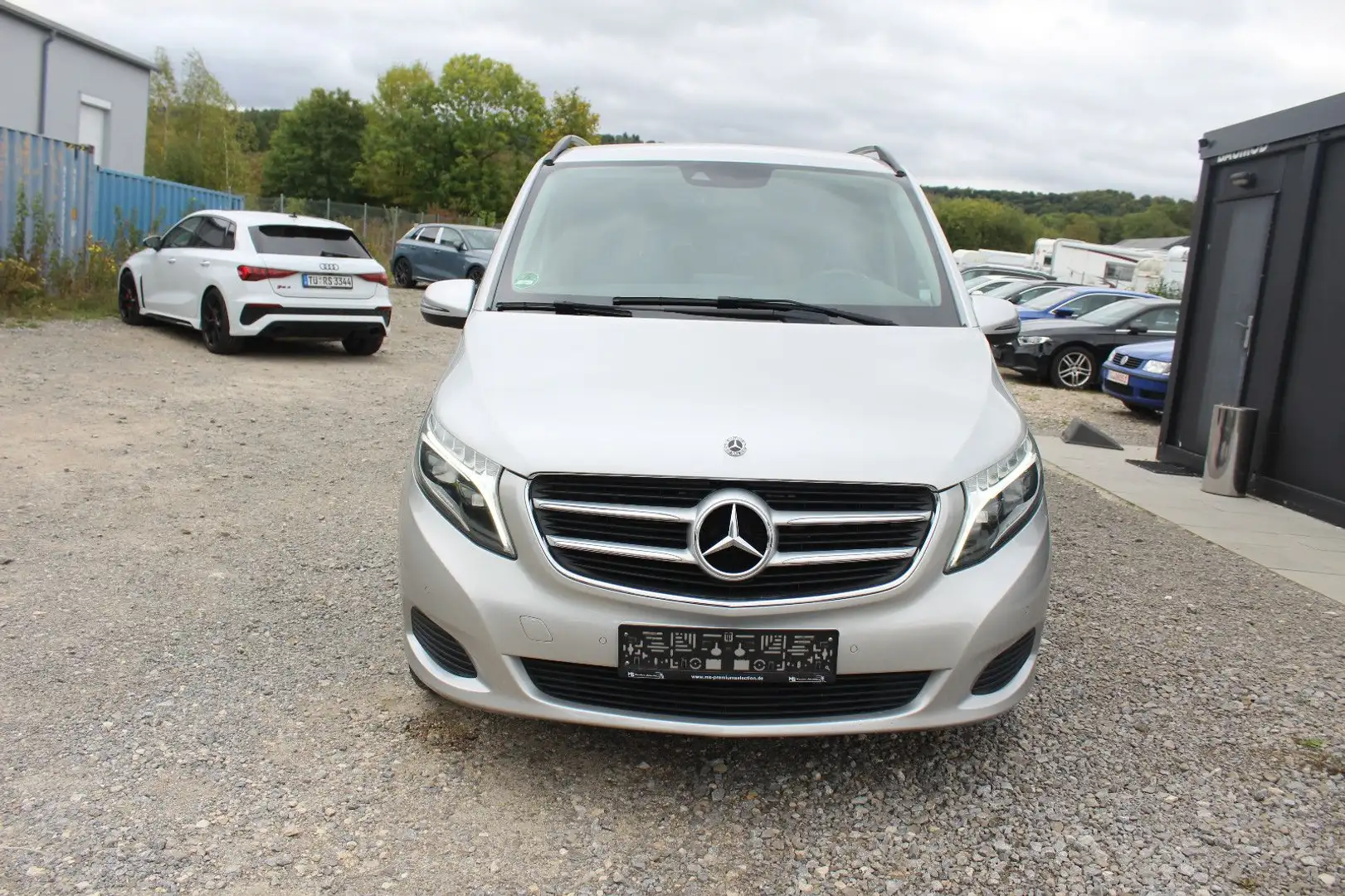 Mercedes-Benz V 220 d*EDITION*4 MATIC*EXTRA LANG*VOLL*LED*SIDE* Silber - 2
