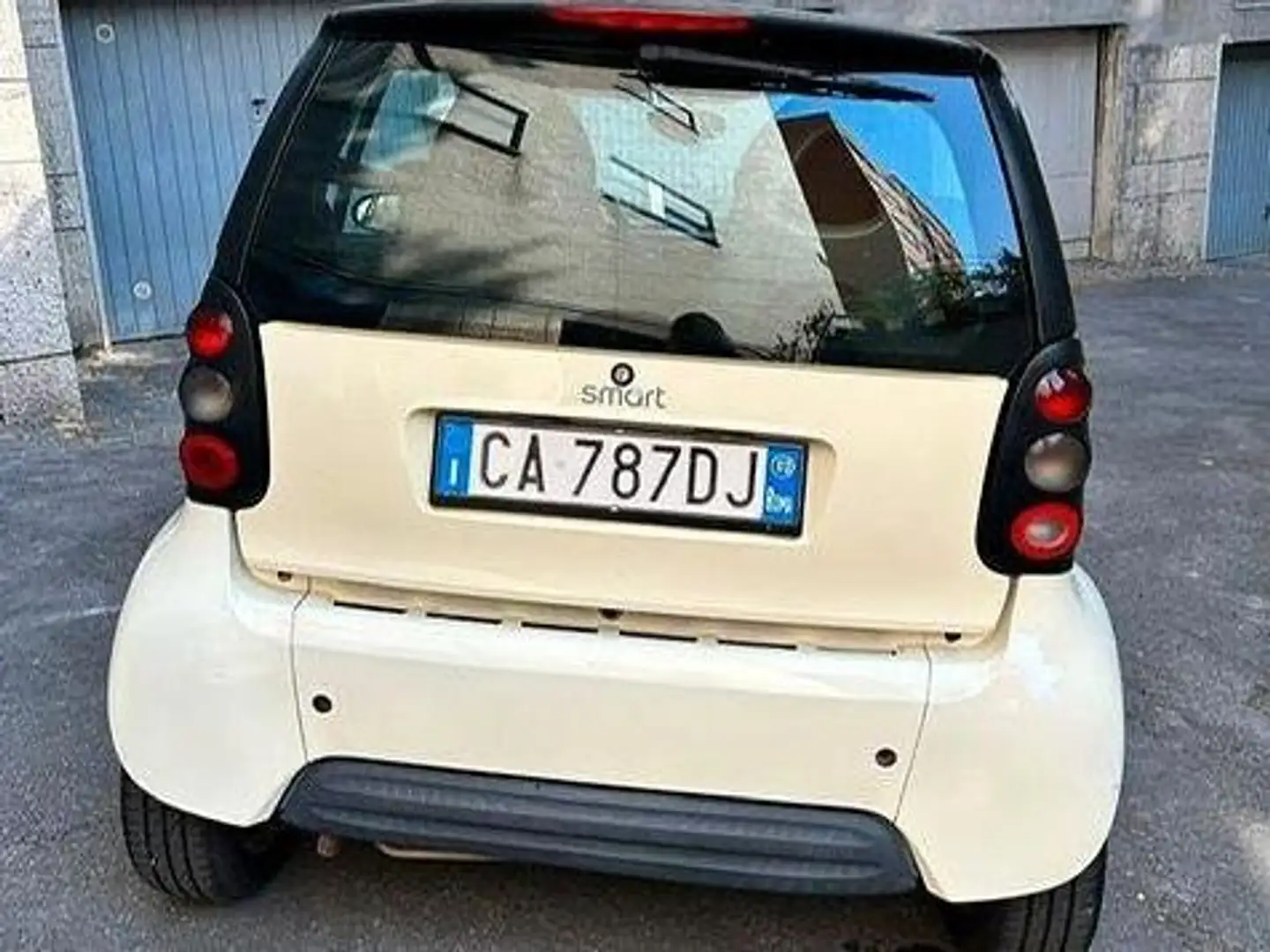 smart city-coupé/city-cabrio Coupe 600 cc Biały - 2