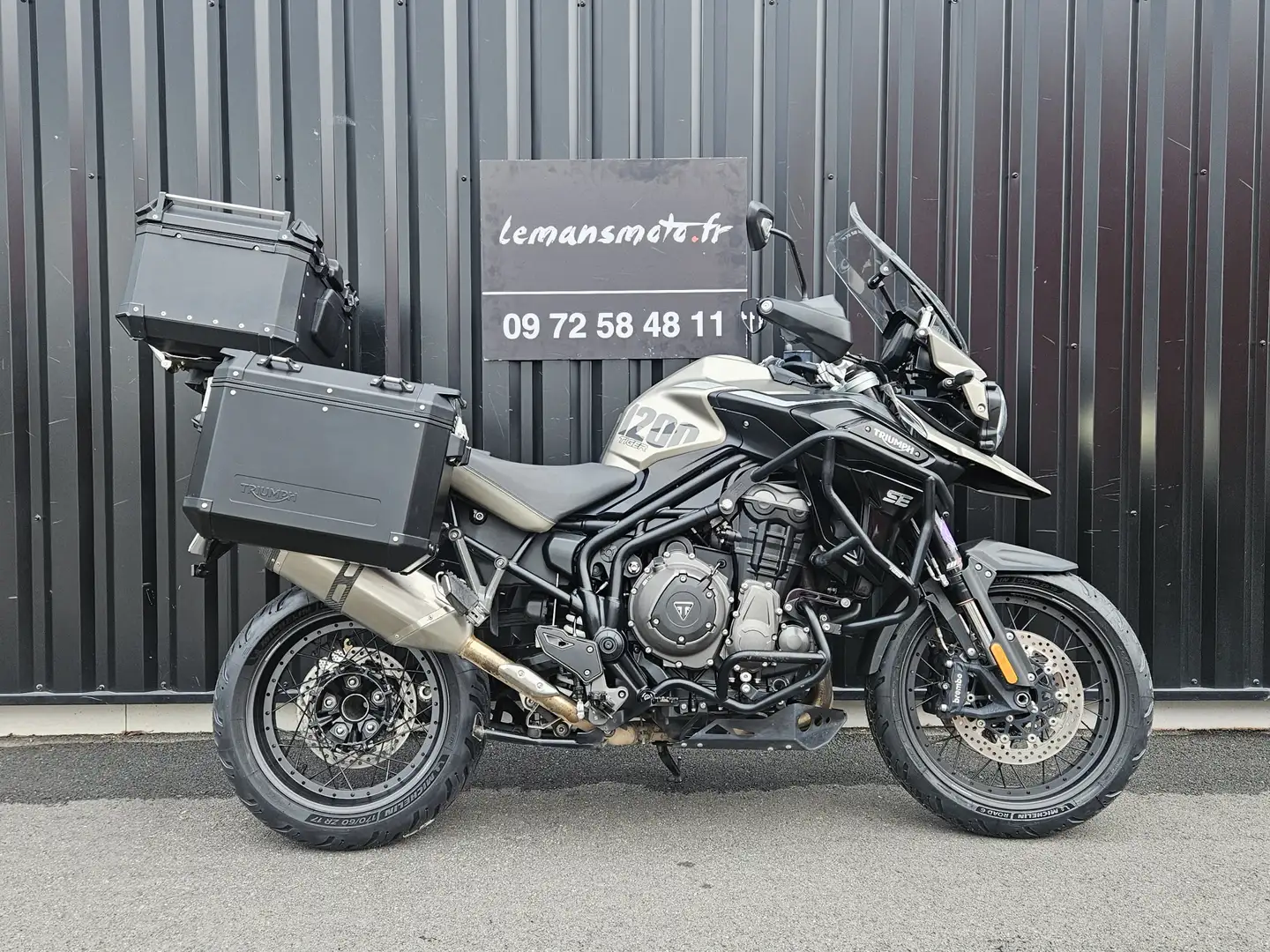 Triumph Tiger 1200 - 1