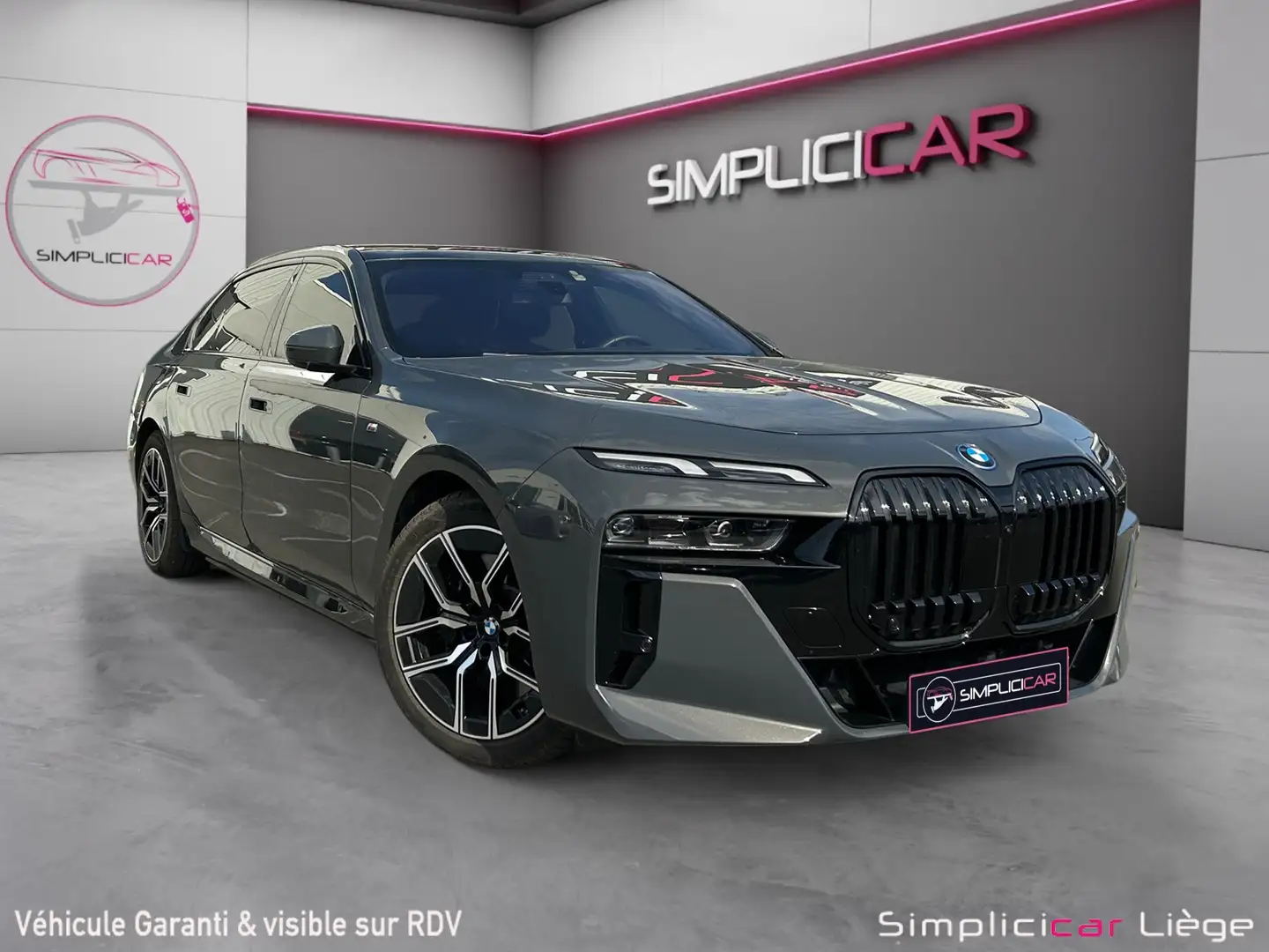 BMW I7