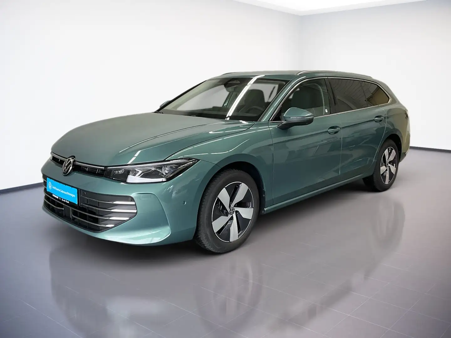 Volkswagen Passat Variant BUSINESS 1.5eTSI 150PS 5J-G MATRIX.STDHZG.360°.HAR Vert - 1