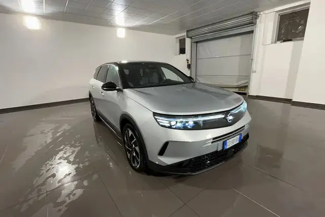 Opel Grandland view 3