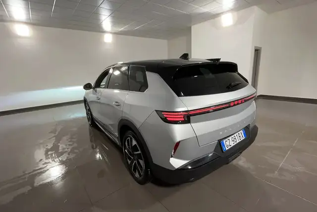 Opel Grandland view 6