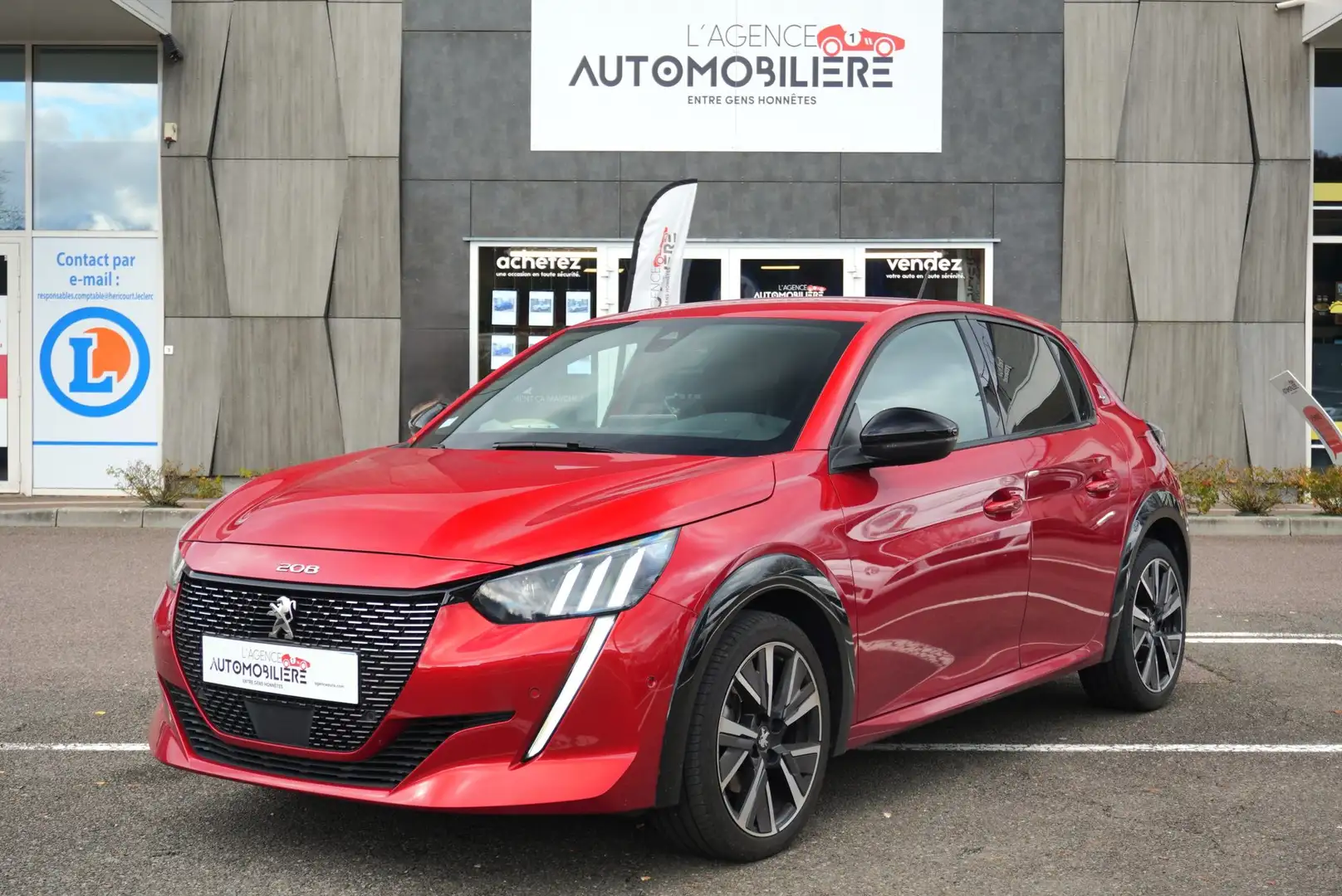 Peugeot 208 1.2 100 ch GT Distribution neuve Rosso - 1