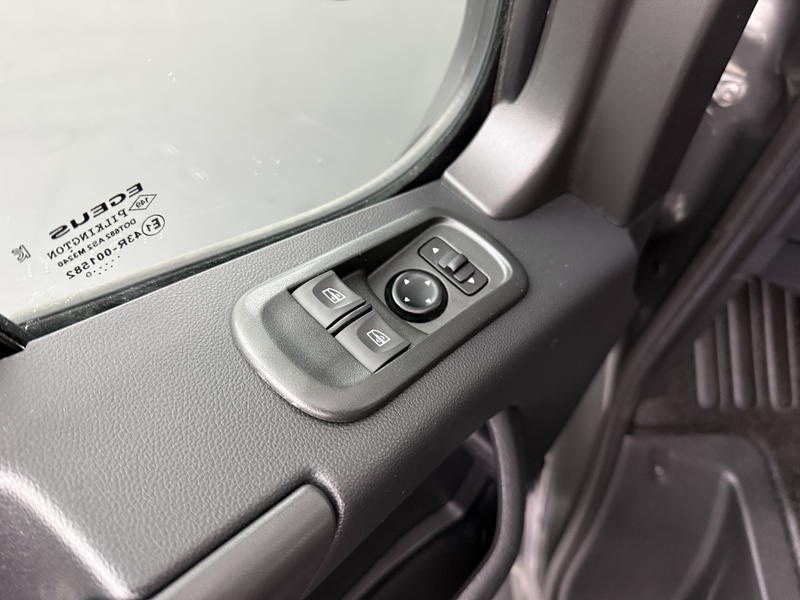 Opel Movano 2.3CDTI 180PK L2H2 | Multimedia | Camera | Airco | — photo 8