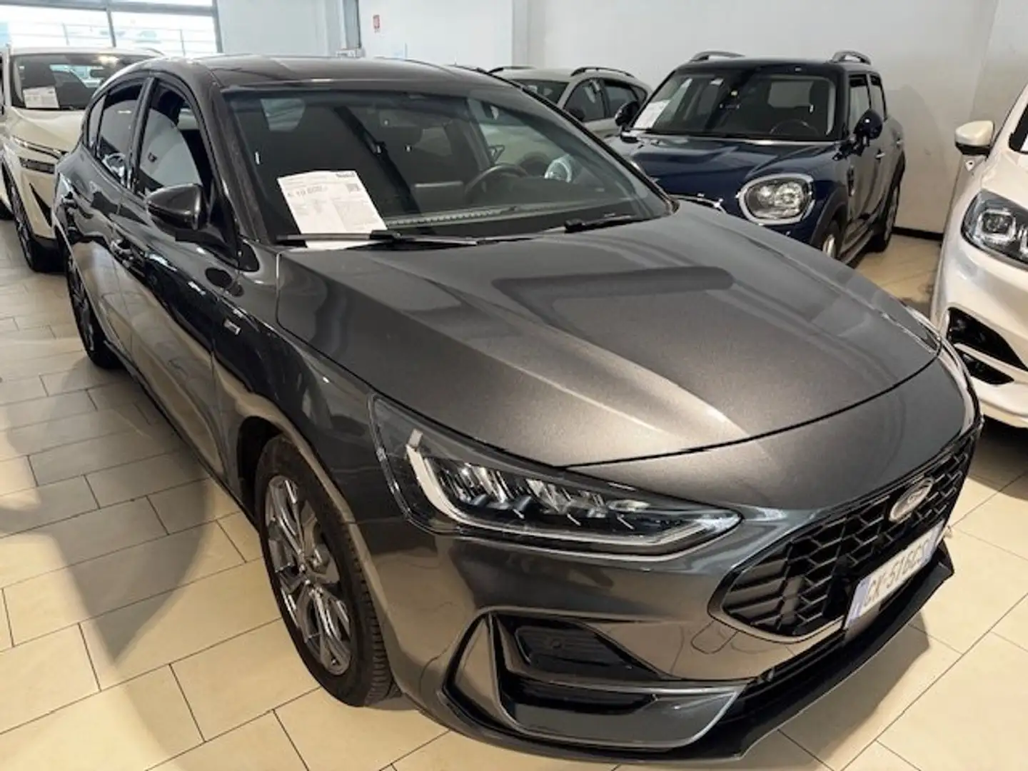 Ford Focus 1.0 ecoboost Hybrid ST-Line 125cv Grigio - 1