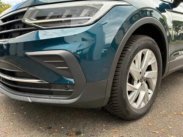 Volkswagen Tiguan view 20