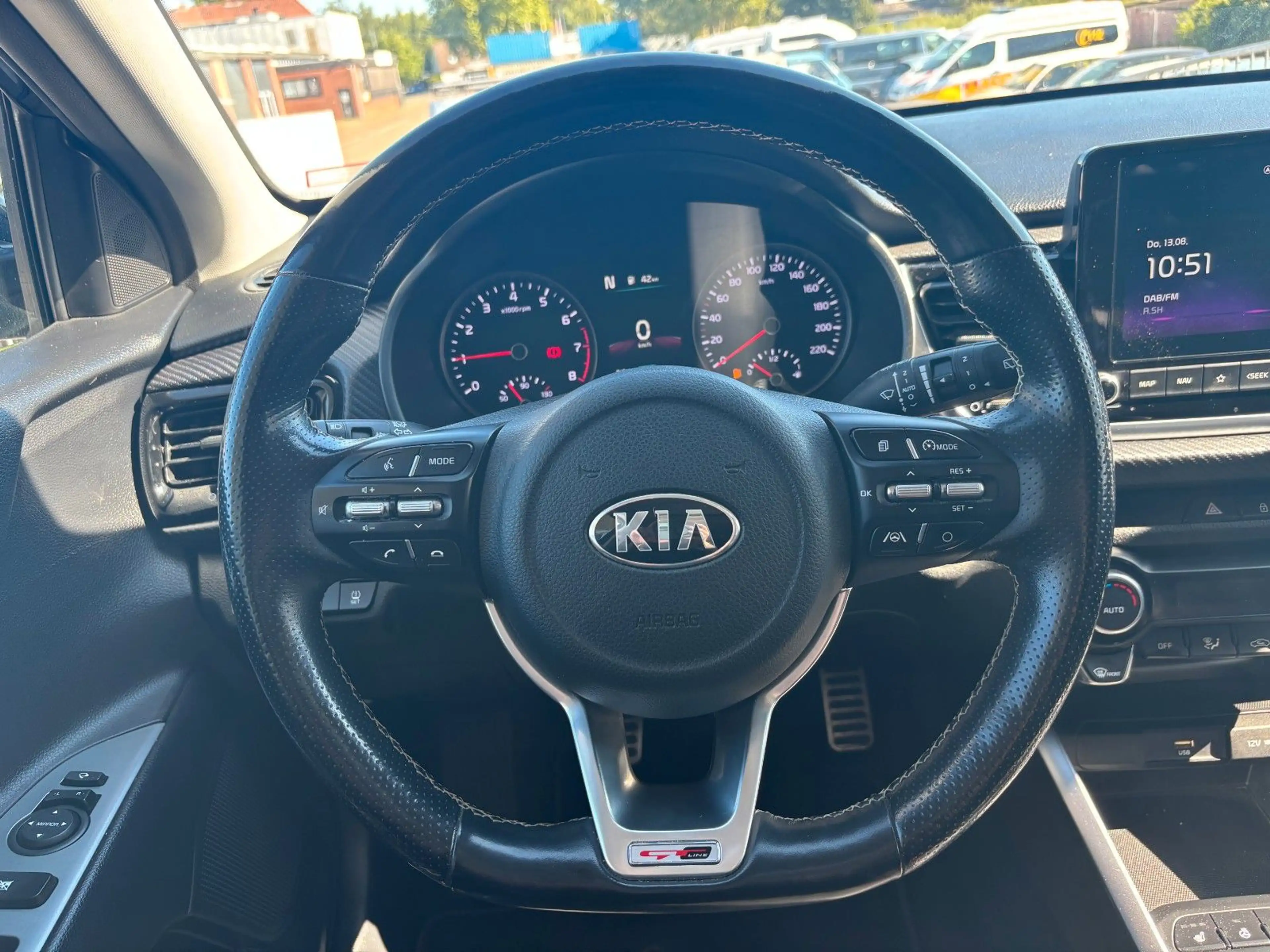 Kia Rio GT-Line — photo 13