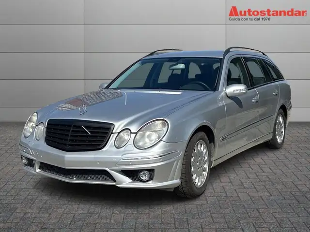 Mercedes-Benz E 320 (W/S210) 320