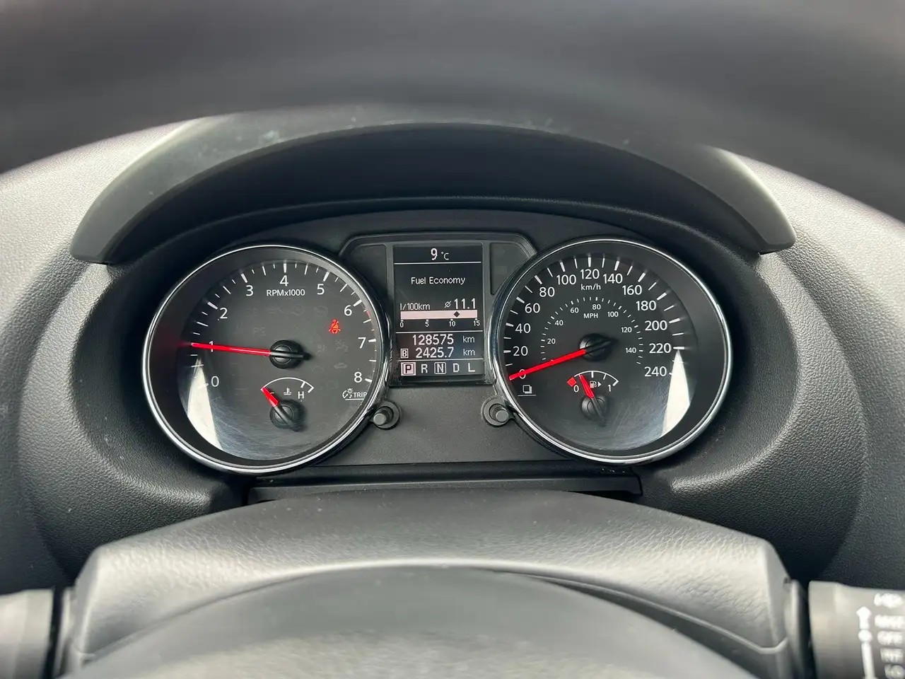 Nissan Rogue снимка Nissan Rogue