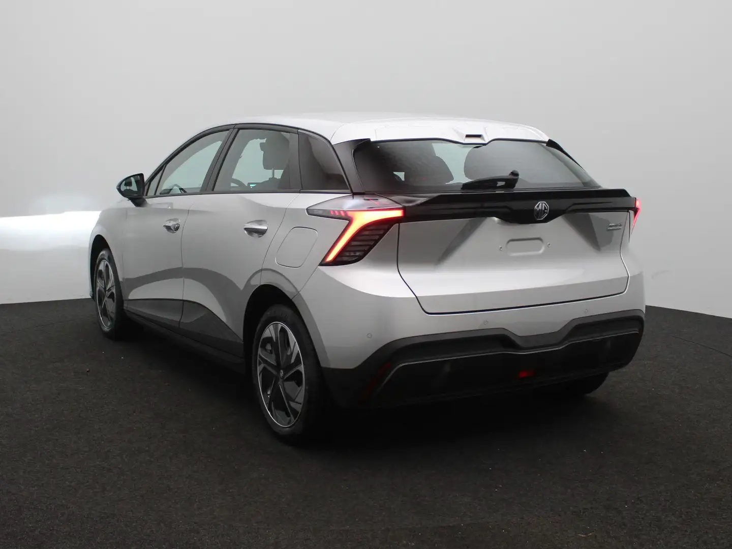 MG MG4 Standard 51 kWh Final Edition | Allerlaatste kans! Grijs - 2