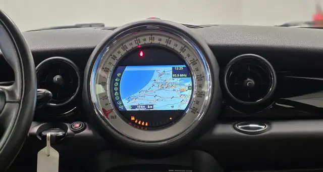 Mini Clubman view 14