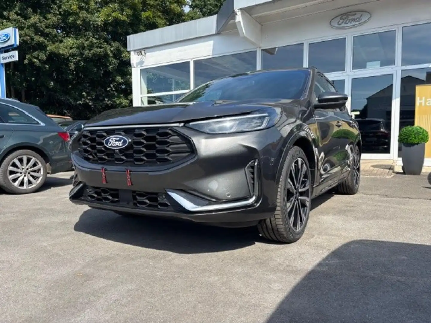 Ford Kuga Hybrid ST-Line X Grau - 1