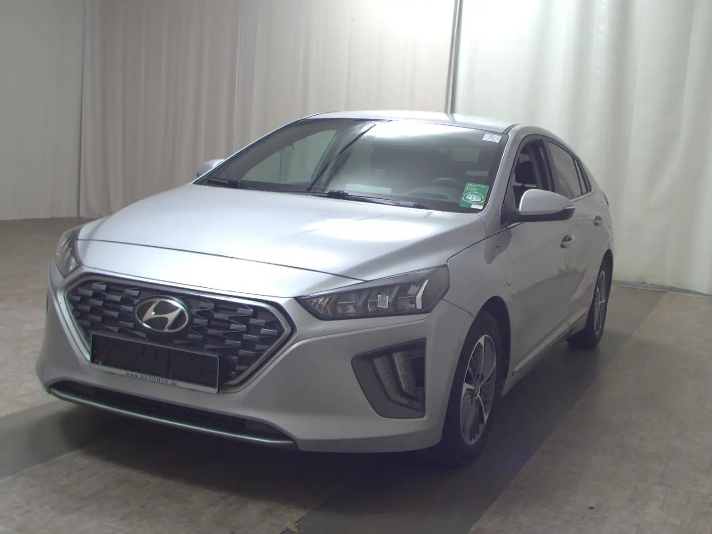 Hyundai IONIQ 1.6 GDI Hybrid Style Navi LED RFK Sound Silber - 2