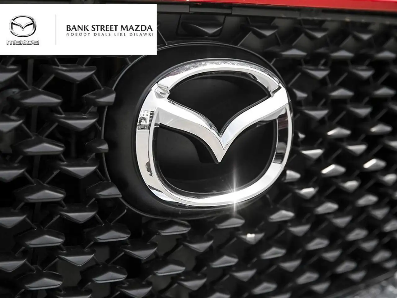 Mazda CX-30 photo Mazda CX-30