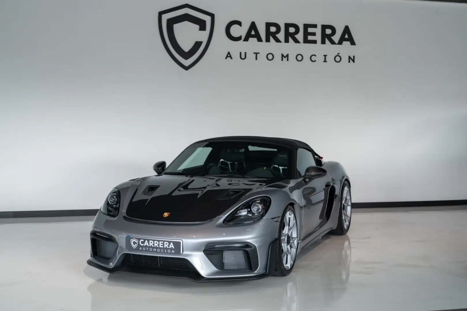 Porsche 718 Spyder PDK Plateado - 2