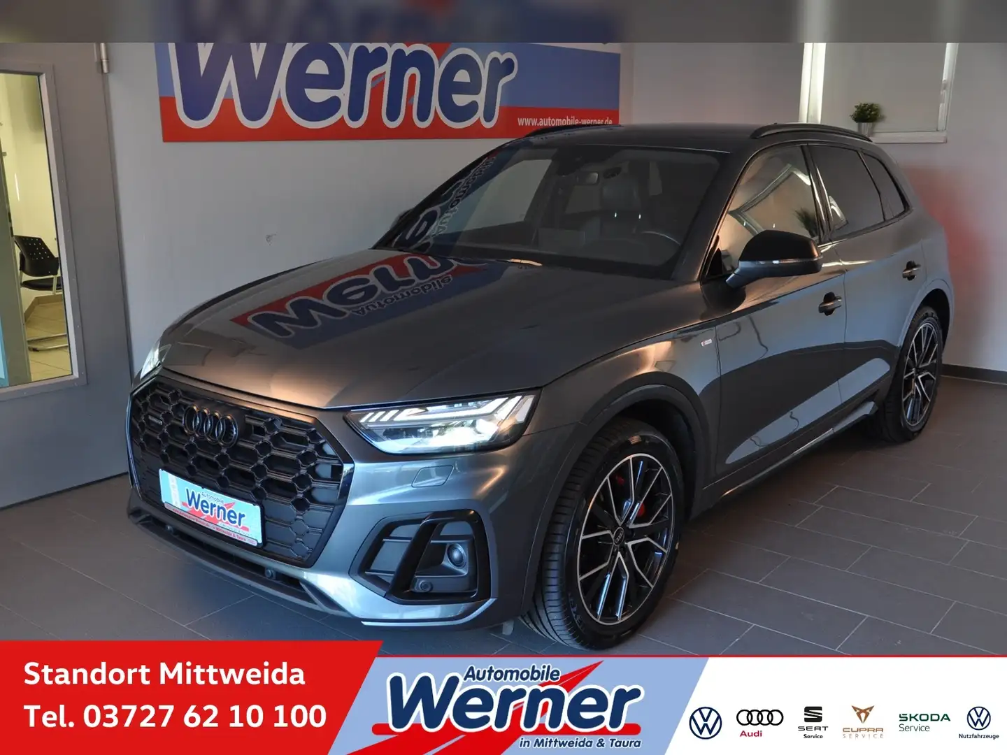 Audi Q5 Black S line 50TDI quattro AHK MatrixLED Grijs - 1