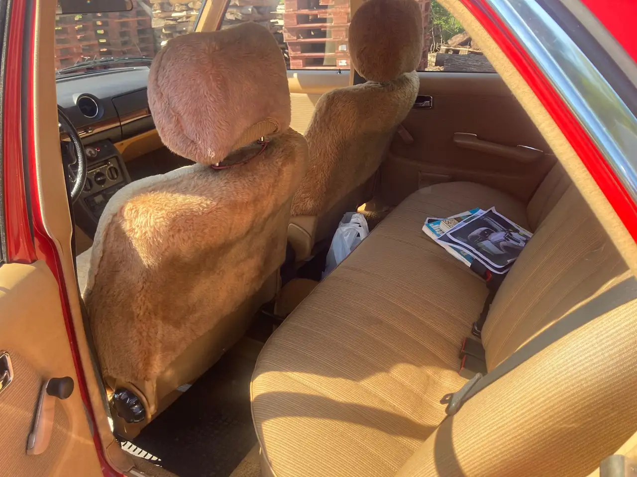 Mercedes-Benz 240 D, foto 10