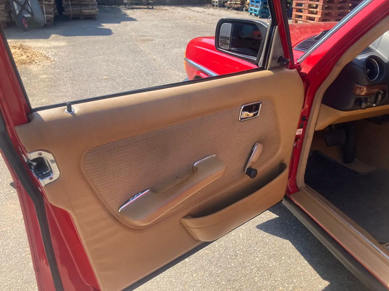 Mercedes-Benz 240 D, foto 11