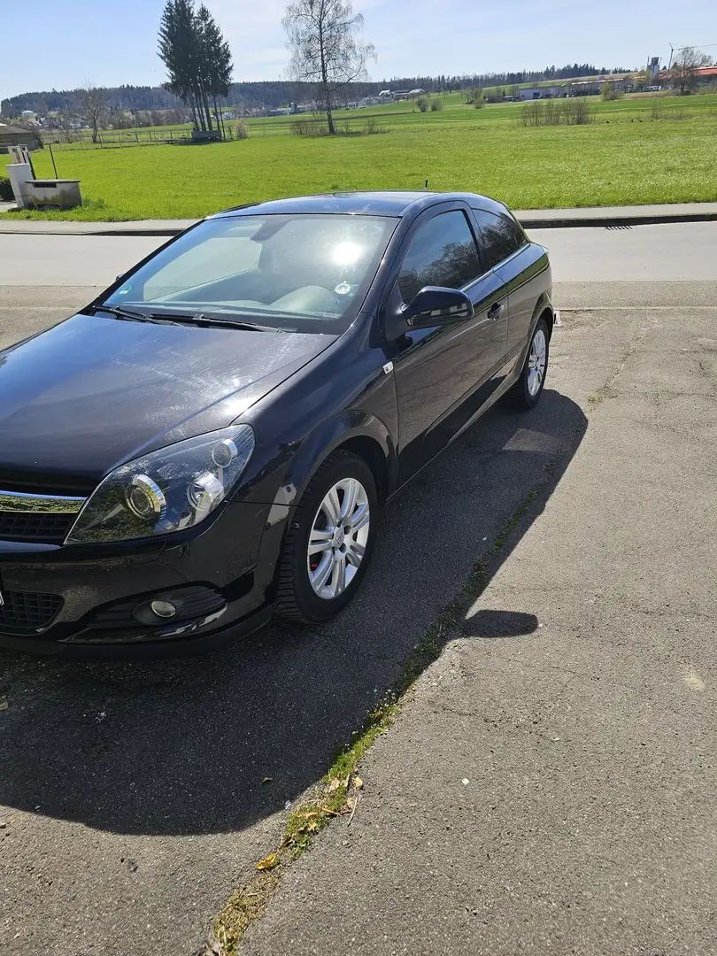 Opel Astra UPDATE GTC 1.8l 140Ps, S-Heft, TÜV, super Zustand Schwarz - 2