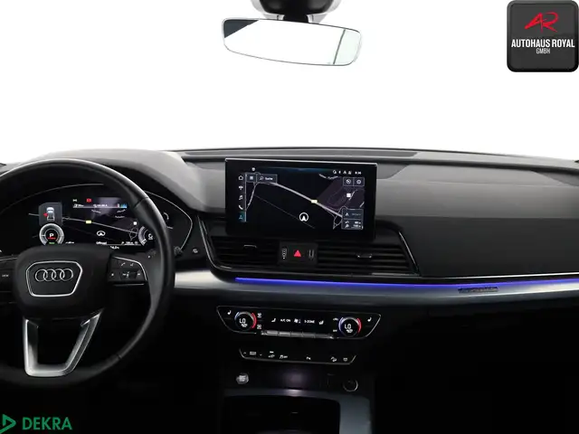 Audi Q5 view 10